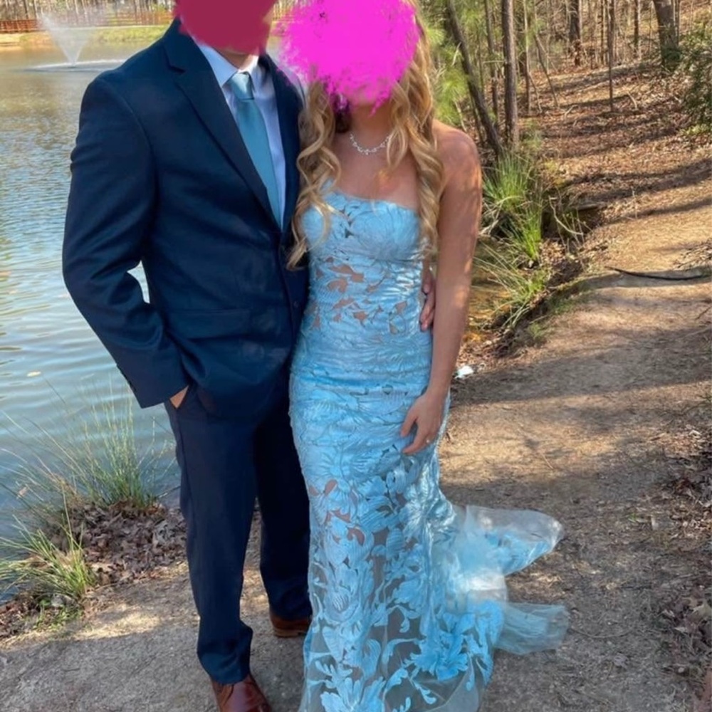 Chic Light Blue Lace Prom Dress